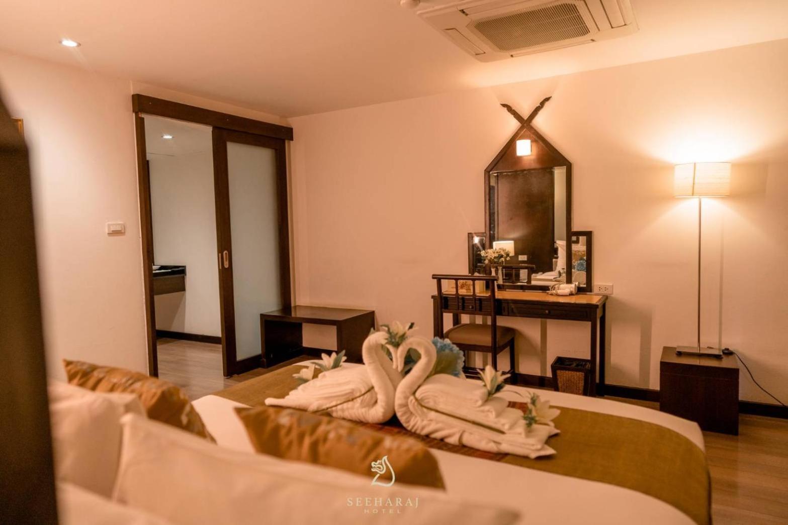 Seeharaj Hotel Uttaradit Zewnętrze zdjęcie