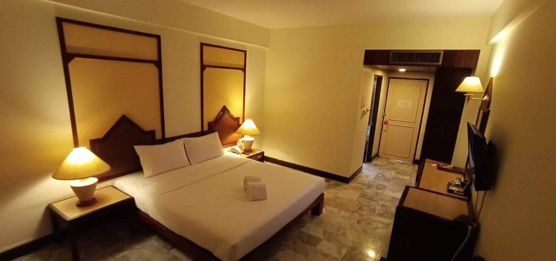 Seeharaj Hotel Uttaradit Zewnętrze zdjęcie