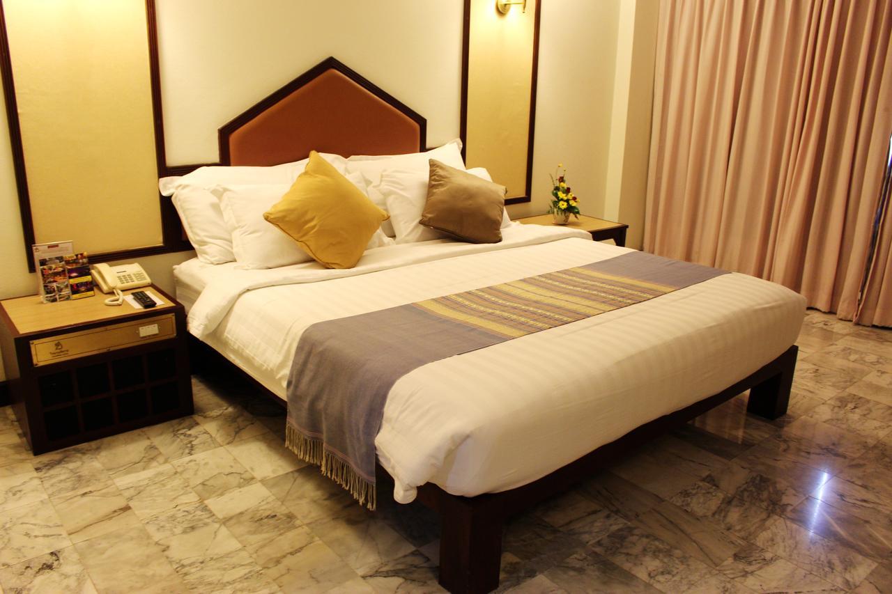 Seeharaj Hotel Uttaradit Zewnętrze zdjęcie